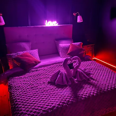 公寓 Romantique Noire Et Bordeaux *